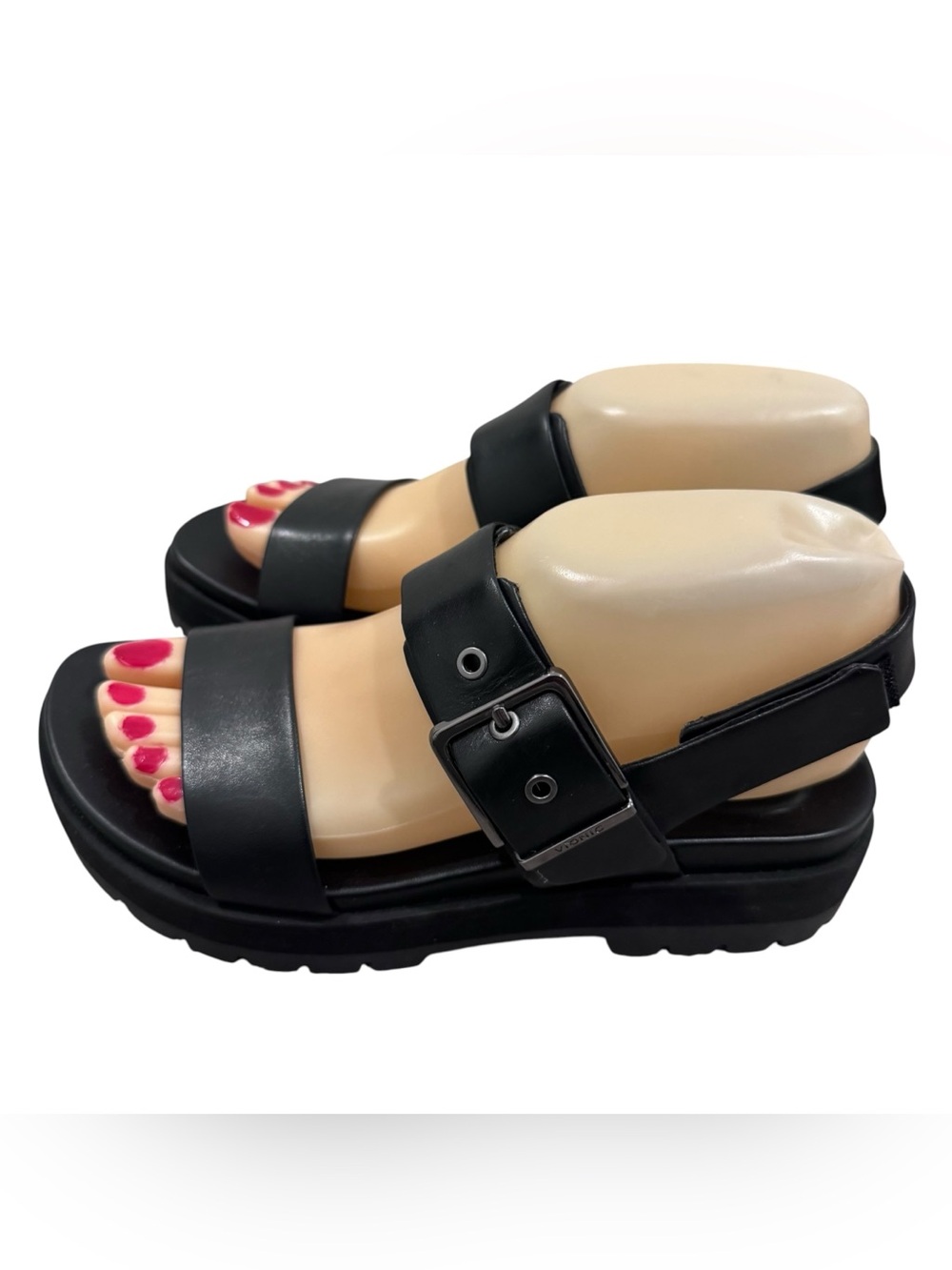 Vionic Torrance Black Leather Sandals Size 6 Lug Sole